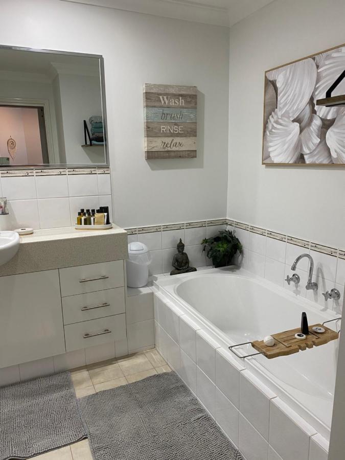 The Hutt On Mandurah Marina 아파트 외부 사진